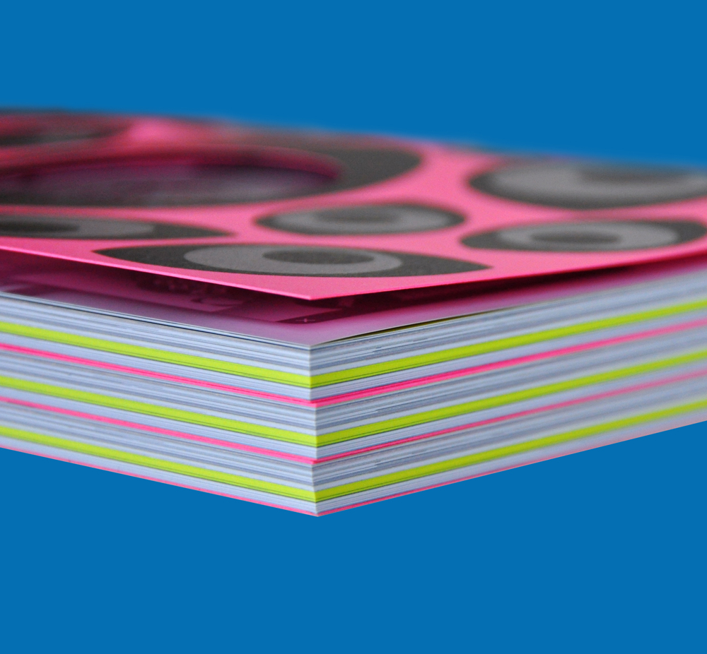 ASTROBRIGHTS Pulsar Pink Cover and Lift-Off Lemon Pages