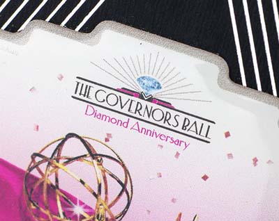 An image with name: thumbs-dove